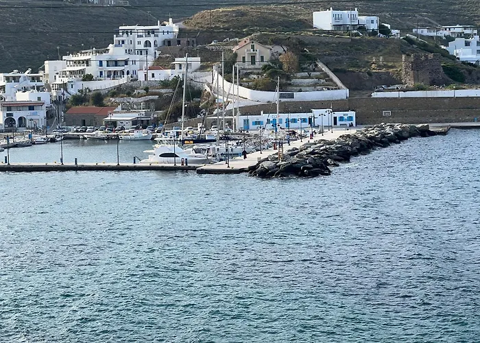 Θίς Luxury Apartments