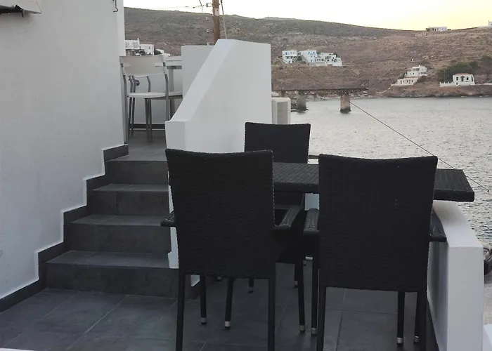 Θίς Luxury Apartments