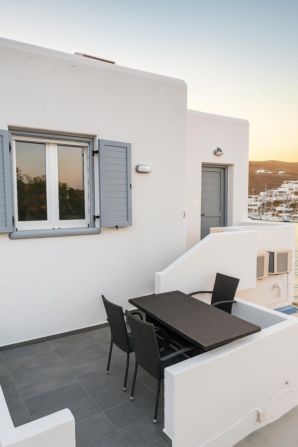 Theis Seafront Retreat - Seaview Bliss * Loutrá